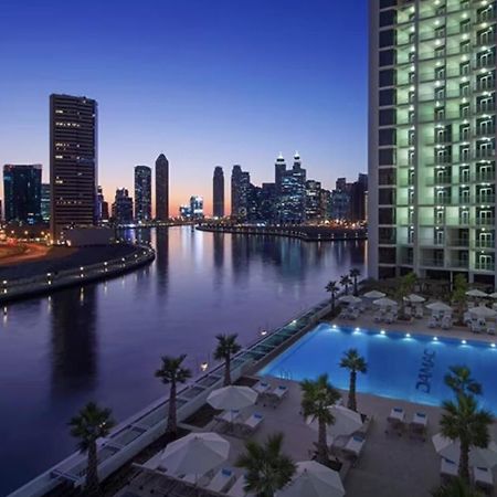 Luxury Hotel Apartment With A Canal View Dubai Dış mekan fotoğraf