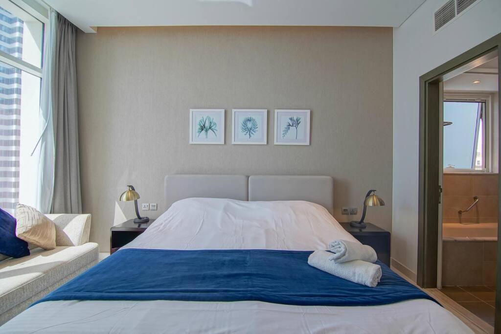 Luxury Hotel Apartment With A Canal View Dubai Dış mekan fotoğraf