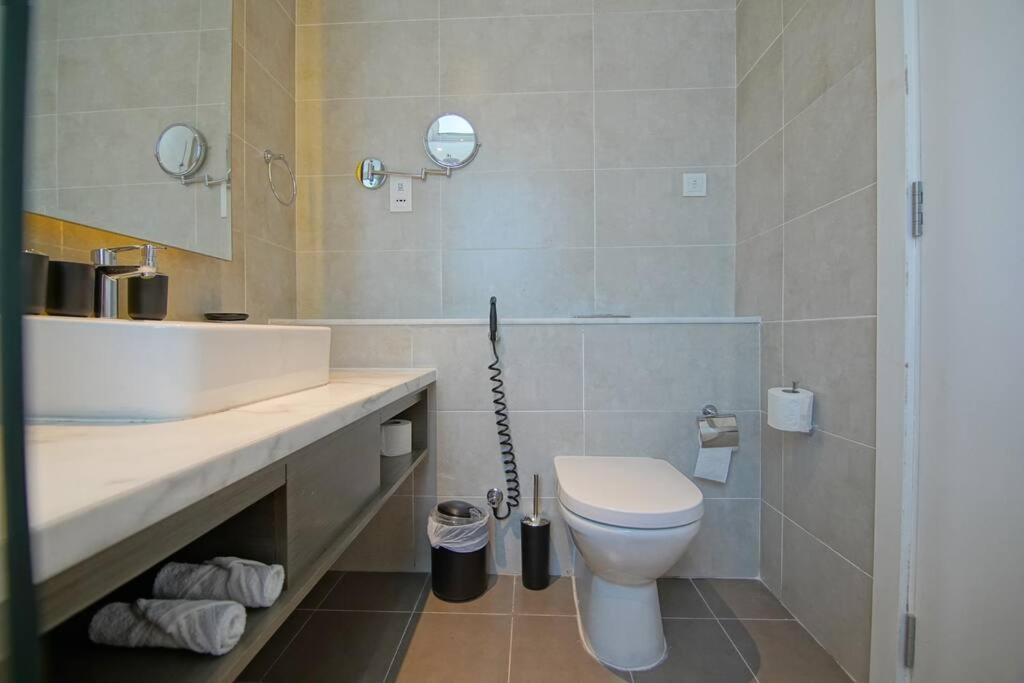 Luxury Hotel Apartment With A Canal View Dubai Dış mekan fotoğraf