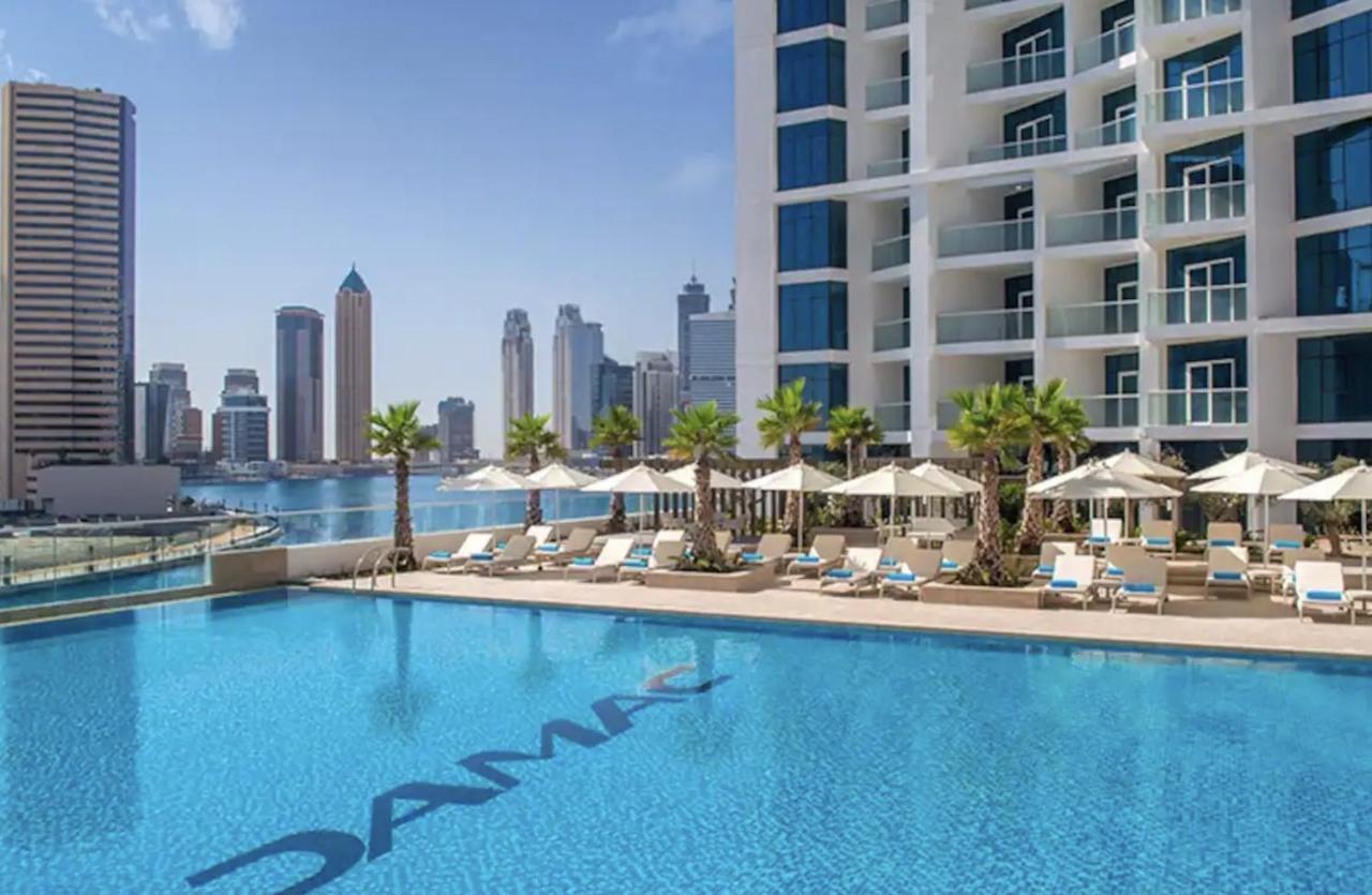 Luxury Hotel Apartment With A Canal View Dubai Dış mekan fotoğraf