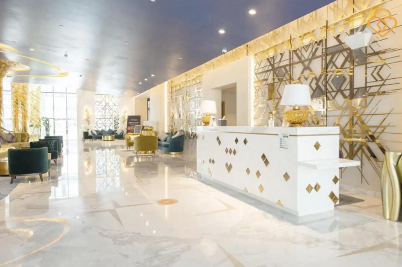 Luxury Hotel Apartment With A Canal View Dubai Dış mekan fotoğraf